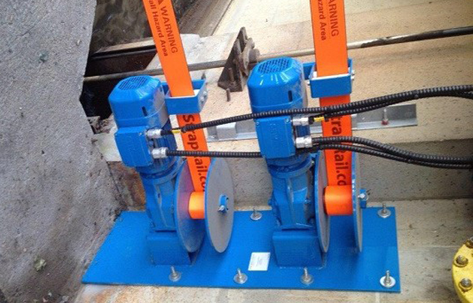 SRW 5000 Strap Rail Tensioning Winch 2